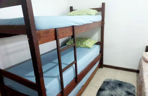 Casa Espaçosa 3 Quartos Sala Cozinha e Churrasqueira - Foto 21