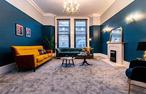 St Johns, Wakefield - Self check in & free parking - Foto 1