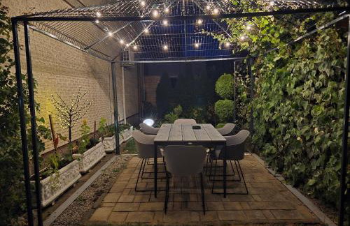 Apartment PLAZA -Wallbox 11kW- Free parking with video surveillance- Private SPA- Jacuzzi, Infrared Sauna, Luxury massage chair, Entry with PIN 0 - 2h, FREE CANCELLATION 24 hours before Check In,Premium pillows and mattress - Foto 64