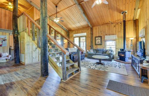 Pet-Friendly Opp Vacation Rental w/ Spacious Deck! - Foto 5