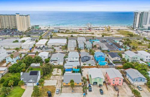 Spacious Dog-Friendly Unit with Game Room & Private Yard, Walk to East PCB Beach - Foto 30