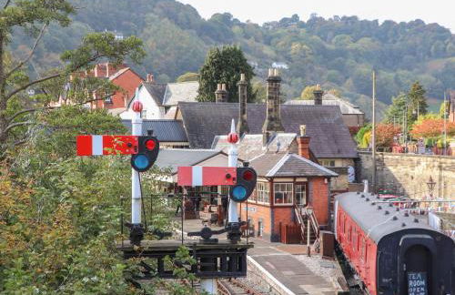 Cwmalis Hall - Photo 46