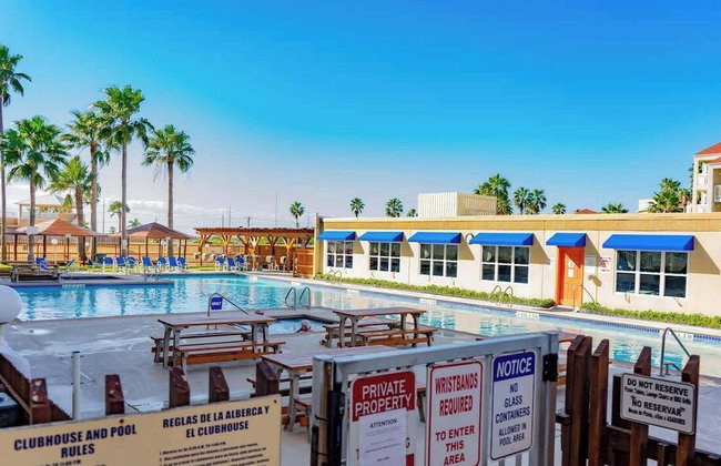 Luxe 1 Bedroom House with Pool - Gulfview II unit 410 - Photo 35