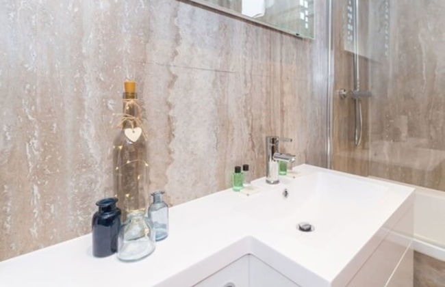 PML Apartments Southwick Street - Photo 80