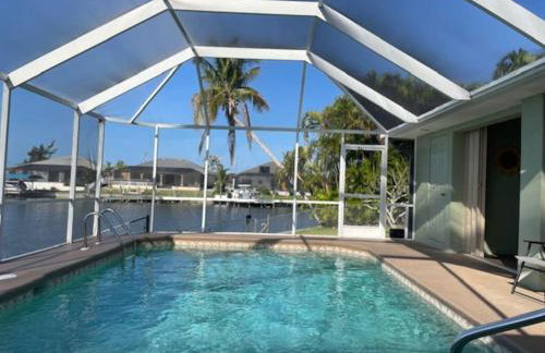 Relax with nature in our Waterfront 4 bedroom -HEATED POOL HOME-KING BED - Foto 38