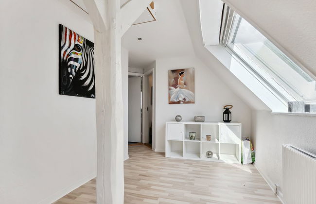 "Essie" - 20km from the sea - Foto 16