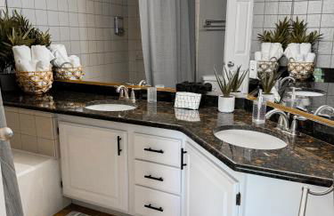 Perfect Family Escape - 3 Bed Condo with Pools - Photo 48