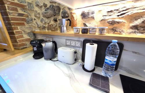 El Patio de Vespasiano-Calera- vistas a la iglesia junto al puerto - Photo 5