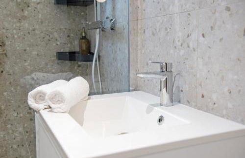 Le Valrose Cocon Urbain au cœur de Nice Souplex - Foto 11