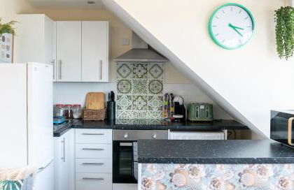 #10 Cozy Studio- Near NEC & BHX - Sleeps 2 - " Perfect for Business Traveler and Couples - Free Parking" - Foto 6