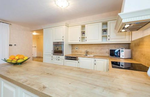 Beautiful Home In Turcic With Wifi - Foto 24