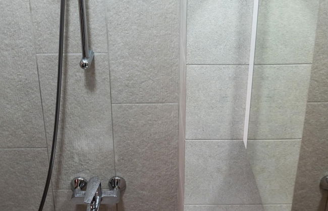 Design 1bdr Apartment in Top Center - Free Parking - Foto 16