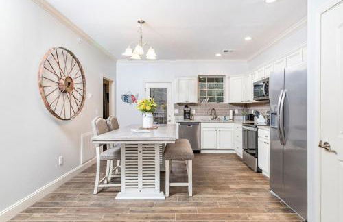 Elegant Cades Cove Condo with Community Pool - Foto 9