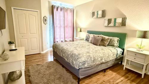 2BR2BA Getaway 7 Miles from Orlando Parks - Foto 5