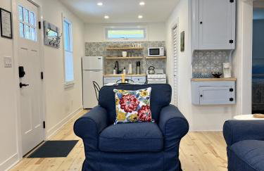 Maplewood Cottages 2 - Photo 3