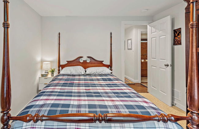 Happy Trails Chalet by Avantstay Sauna + Deck, Private Community Beach Access - Foto 3