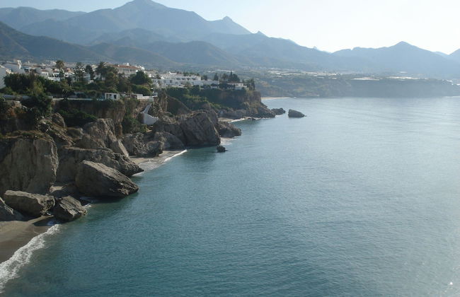 Luxury Villa in Sayalonga With Private Pool - Photo 36