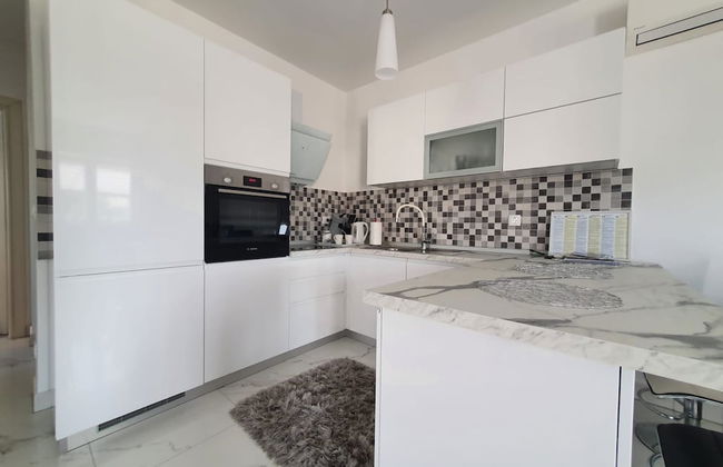 Kastel Novi Elegant and Stylish Apartment With Terrace and Patio - Foto 3