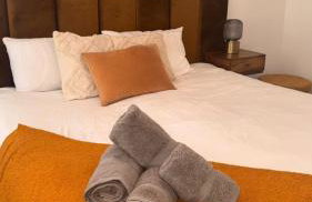 Entire Cosy home in Carlton, Nottingham, pets allowed - Foto 2