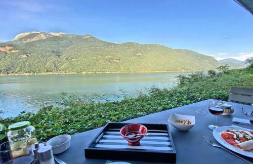 Maison Lacustre - Maison contemporaine avec vue panoramique sur le lac d'Annecy - Foto 1