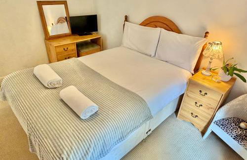 Gateman's Cottage - Three Bedroom Detached Home - Free Parking - Close to New Forest and Beaches - Photo 6