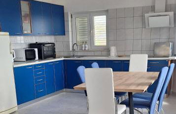 Family and pet friendly apartment Frankopan Croatia - Photo 7