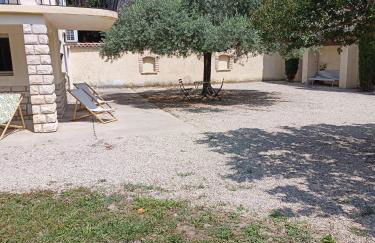 A l'ombre de l'olivier - Foto 40