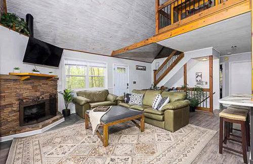 Bryce Chalet - Hot Tub, Game Room, Fire Pit, Pets - Foto 8