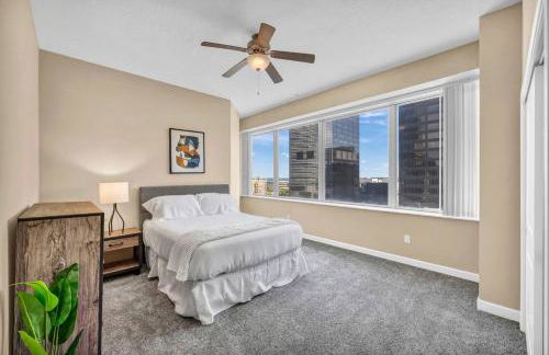 Downtown Flat w/ LAKE VIEW: Walk 2 Stadiums/Arenas - Photo 21