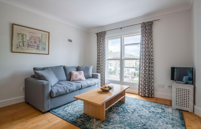 Pleasant Putney Home Close to the Tube Station - Foto 1