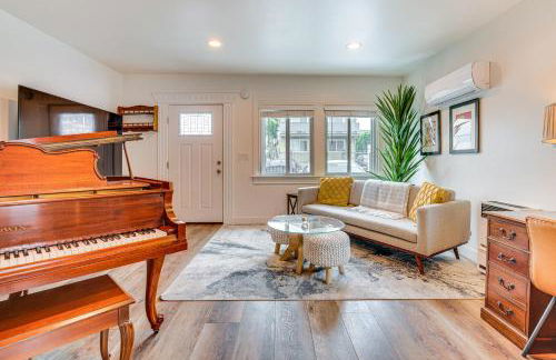 Home 1 Mi to DTLA Room to Work and Relax! - Photo 1