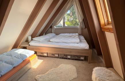 Gemütliches Ferienhaus in der Eifel mit Pool, Tennisplatz, Minigolf und nahem See - Foto 4