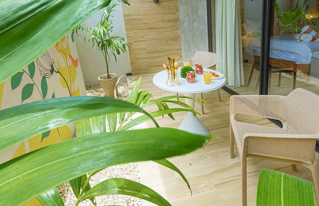 Spacious Apartment With Terrace and Rooftop Pool - Photo 10