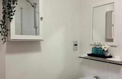 City Centre Apartment - Free Parking - Sleeps 4 - Foto 8