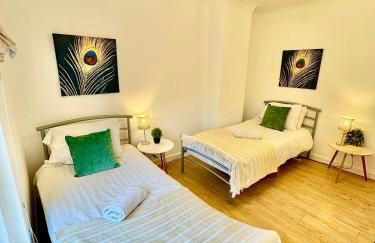 EasyRest Spalding - 6 Beds & Free Parking - Central & Quiet Location - Entire Spacious House - Foto 10