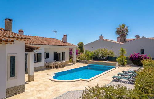 Sunny Ocean Villa with pool near Arrifana beach - Foto 6