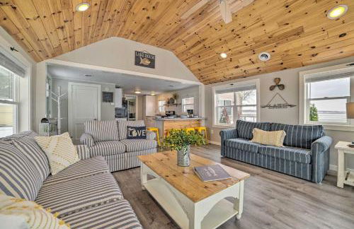 Charming Modern Cottage on Houghton Lake! - Photo 6