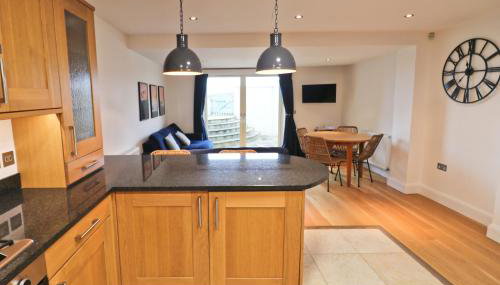 APARTMENT BY THE BEACH, courtyard garden - Foto 4