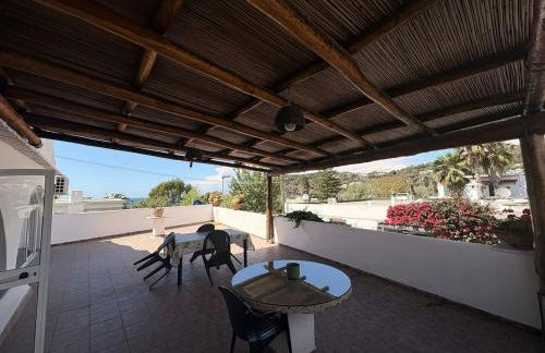 Sunny Terrace Retreat - Foto 37