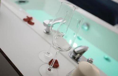 Royal Suite Spa et Balnéo Privatif - Foto 28