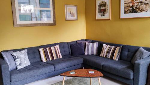 The Cobbles - Central, Parking, Netflix & Woodburner - Foto 2