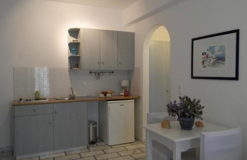 Nissiotiko Studios & Apartments - Photo 60