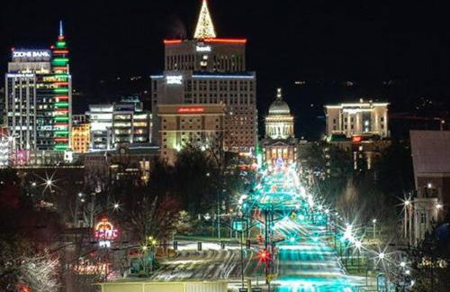 VogueTown - Photo 31