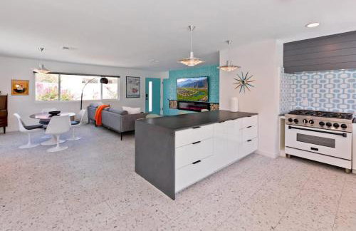 Quintessential Family Palm Springs Salt Pool Spa Casita - Foto 23