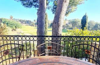 SUPERBE VILLA-DOMAINE AVEC GOLF PISCINE ET TENNIS - Foto 7