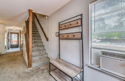 Hike, Golf & Explore: Ruidoso Retreat w/ Deck! - Foto 14