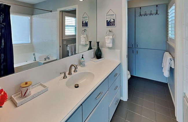 Pirates' View of the Sea - Foto 11