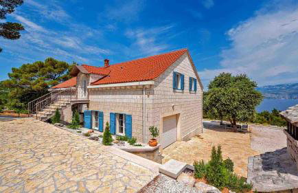 A gorgeous villa on a private property on the island Brač - Foto 25