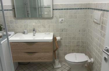 Villa Trevisi - APARTMENT-free parking-electric car station - Foto 14