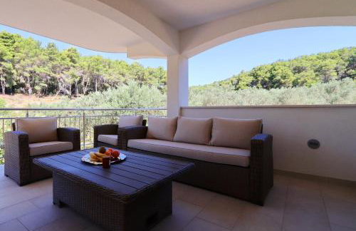 Villa Green Bay Apartments - Photo 18